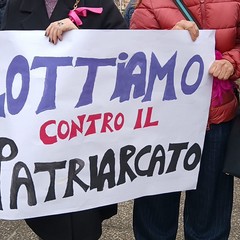 Flash mob femminista della CGIL BAT - Andria
