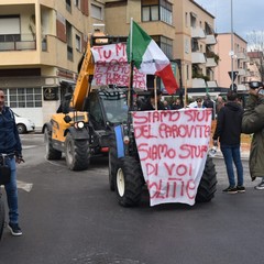 Ad Andria una piazza contro la crisi e il carovita