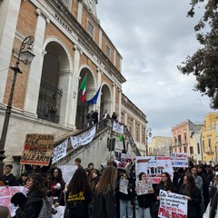 Studenti in piazza ad Andria