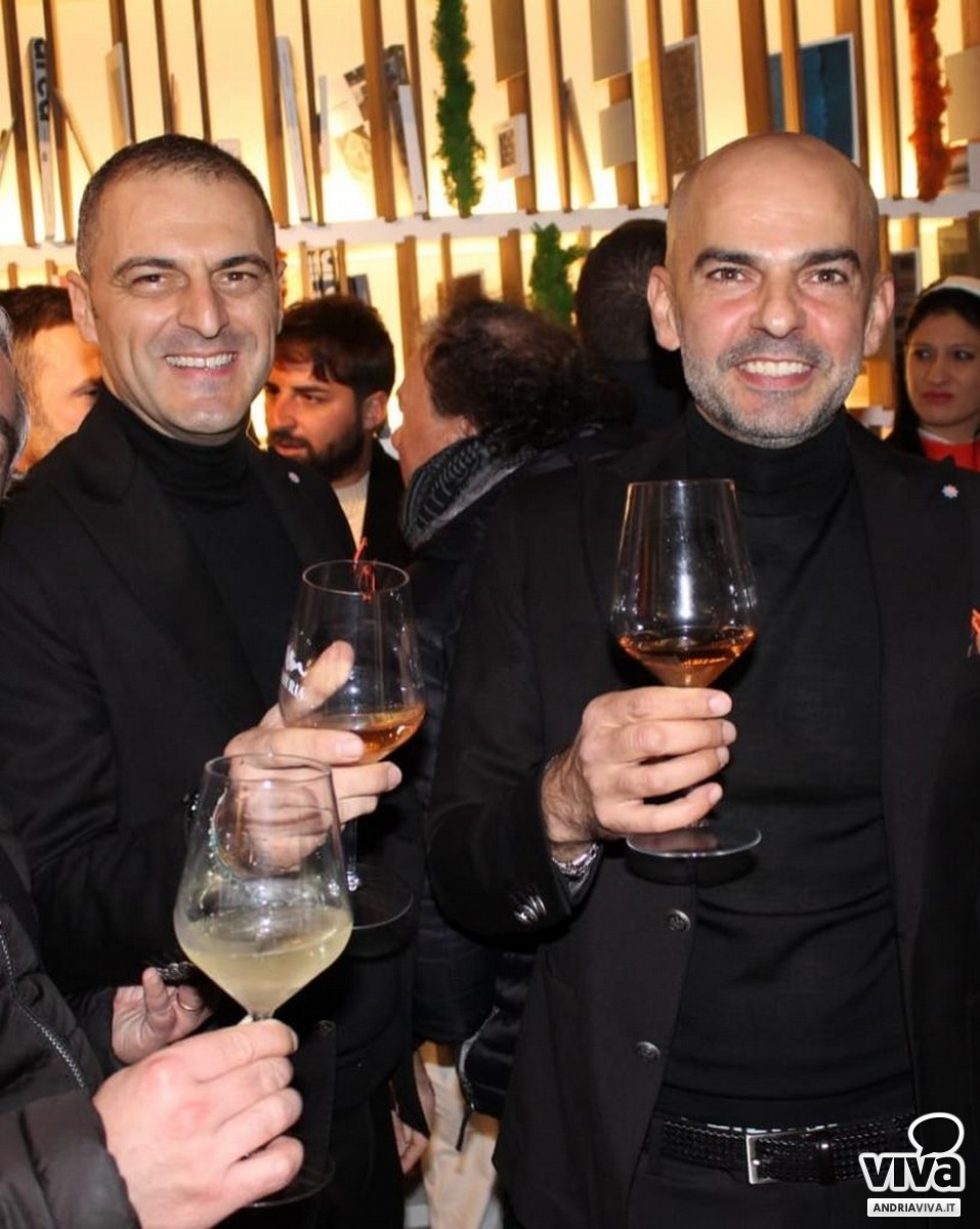 A sinistra, ingegner Alfonso Manco, a destra l'architetto Nicola Moschetta