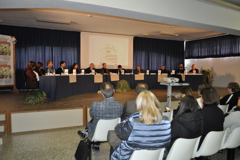 Convegno presso l'Agrario di Andria