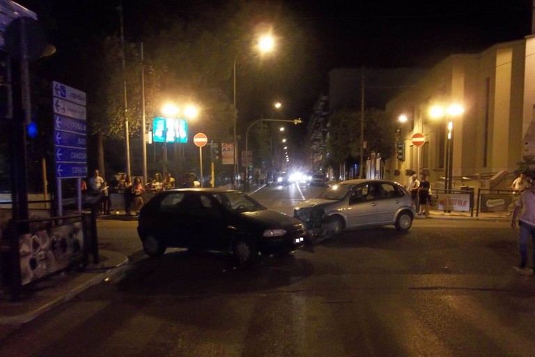 incidente stradale tra corso Cavour e viale Venezia Giulia