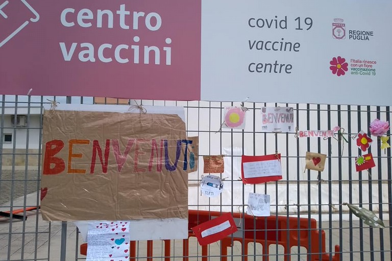 centro vaccinale di Andria San Valentino