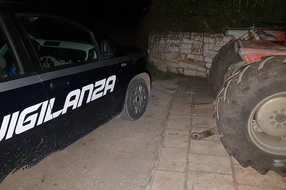 trattore recuperato dalla Vigilanza giurata