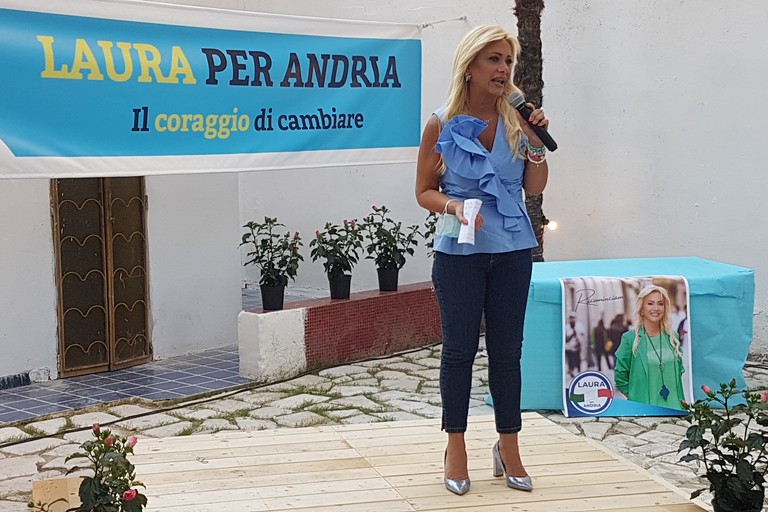 Laura Di Pilato si presenta alla città di Andria. <span>Foto Antonio D'Oria</span>