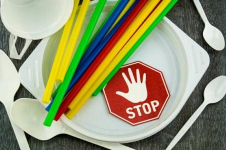 Stop alla plastica