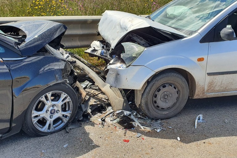 incidente sulla strada tangenziale nei pressi dello svincolo per Trani