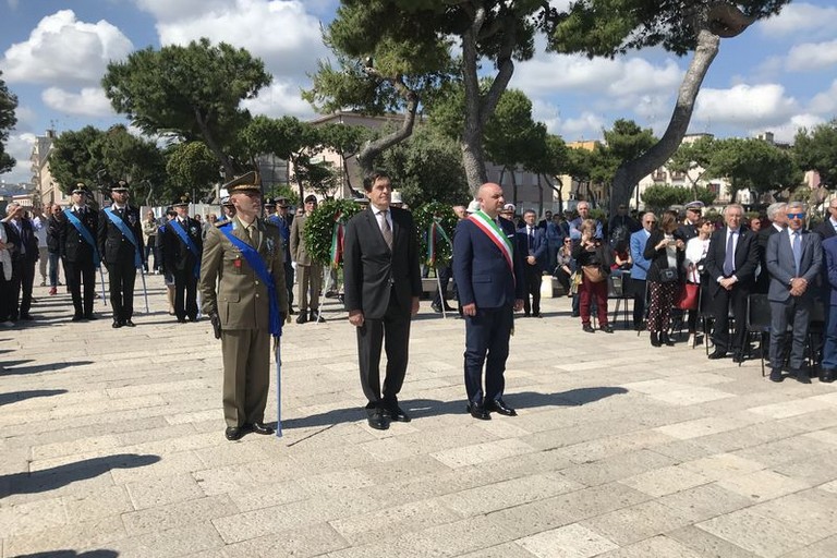 2 Giugno: consegnate le onorificenze ai cittadini della provincia Bat