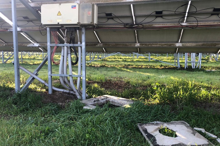 furti di cavi di rame dai campi fotovoltaici