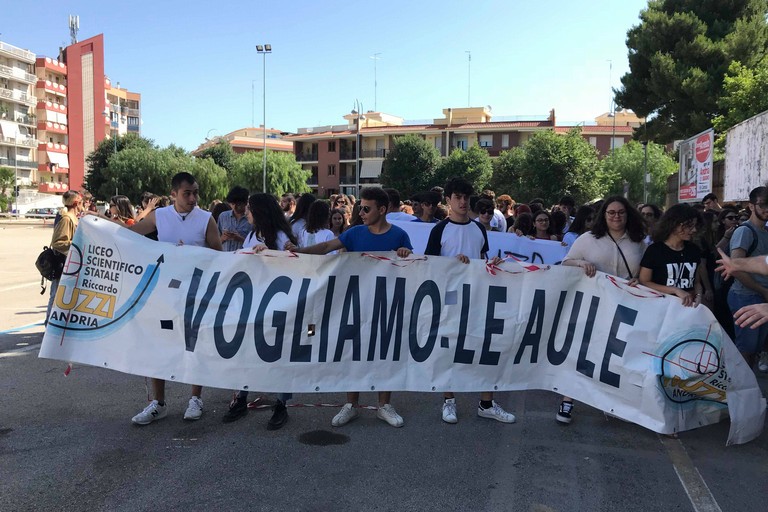 manifestazione del nuzzi