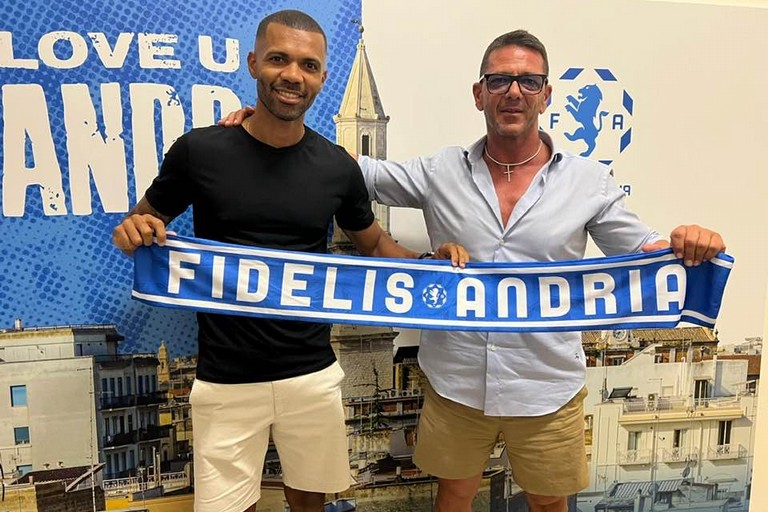 Fidelis Andria