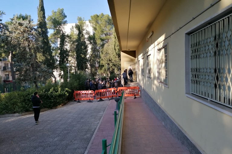 coda davanti al Dipartimento di prevenzione Asl Bt