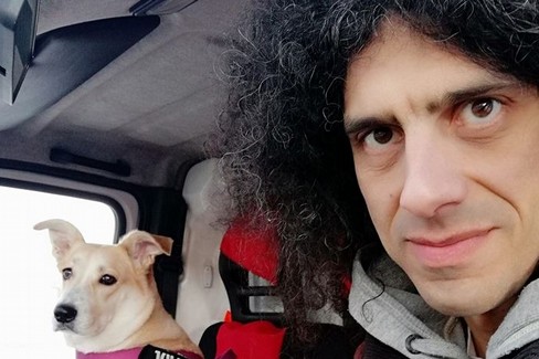 Giacomo Lucchetti in arrivo presso il canile La Guardiola