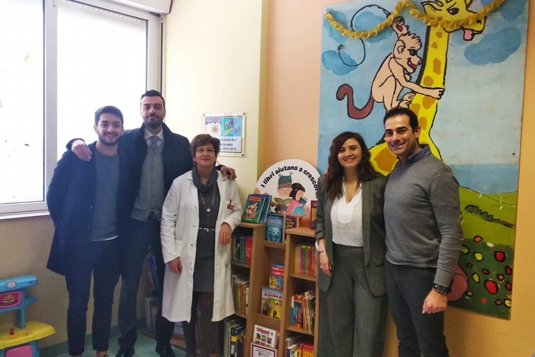 Doni per l'Epifania dalla libreria Giunti al Punto di Andria e Reale Mutua Barletta
