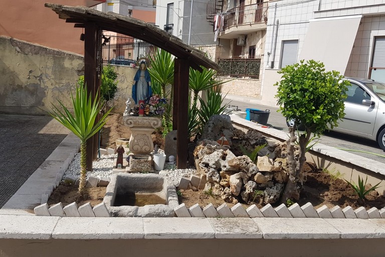 Cura degli spazi pubblici in viale Orazio ad Andria
