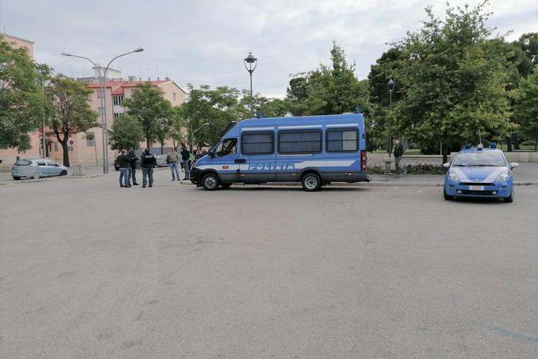 controlli della Polizia di Stato