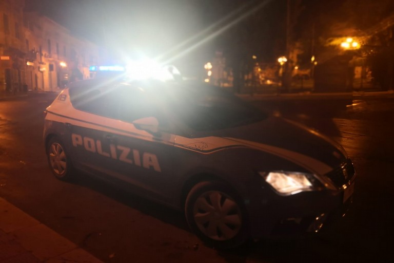 volante della Polizia di Stato