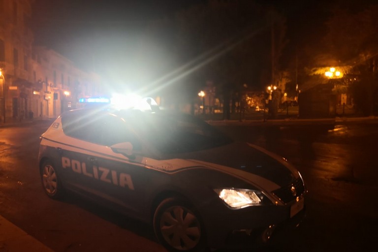 volante della Polizia di Stato
