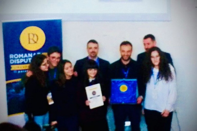 studenti del liceo classico “Troya” vincono la finale di “Romanae Disputationes”