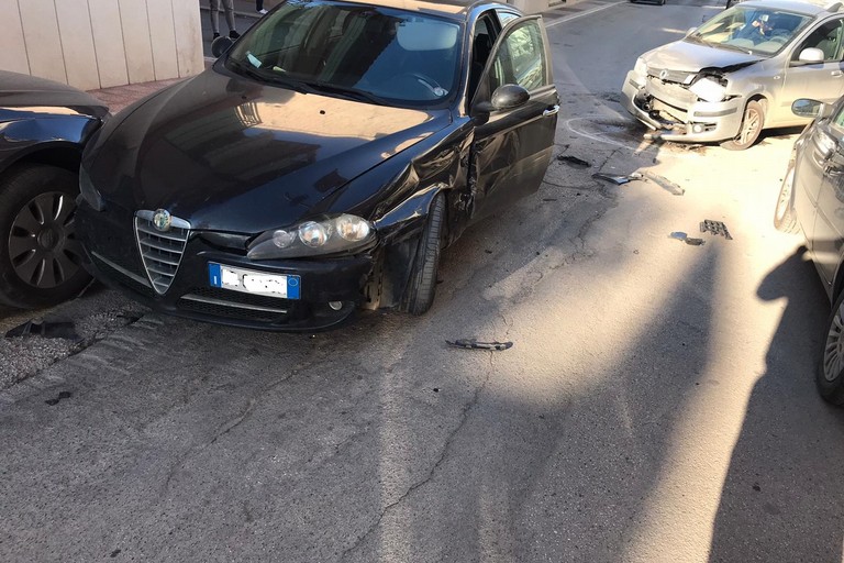 Grave incidente stradale per una mancata precedenza