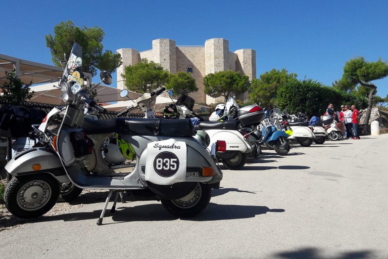 Vespa Tour “Nelle terre di Federico”
