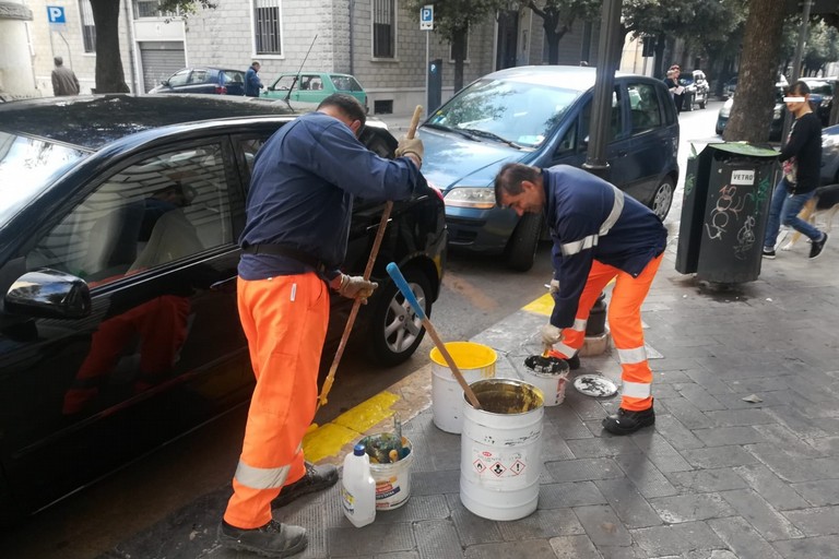 Segnaletica stradale e acrobazie ....manuali