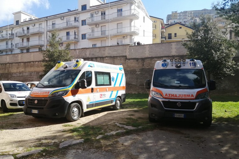 ambulanza servizio 118