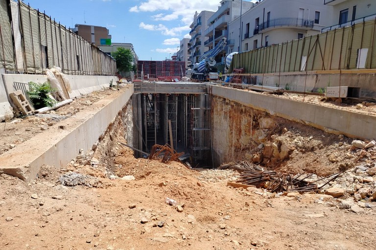 cantieri dell’interramento della linea ferroviaria