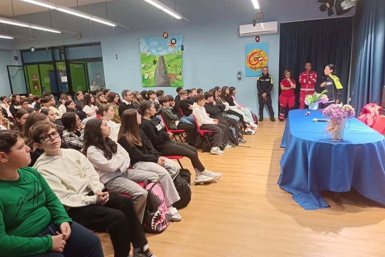 La Protezione Civile incontra gli alunni della scuola 
