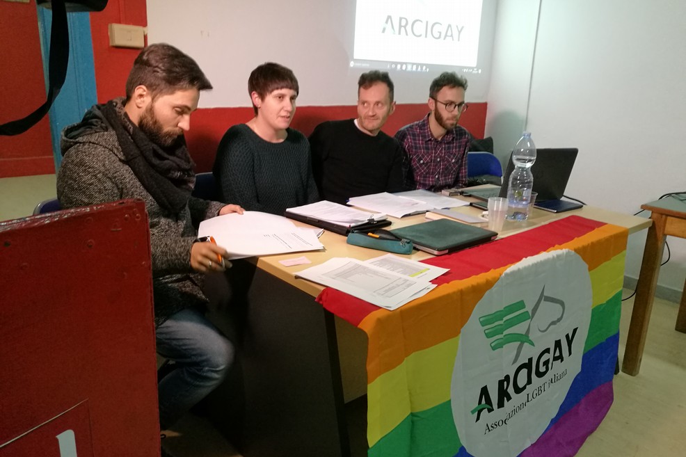 Arcigay Bat