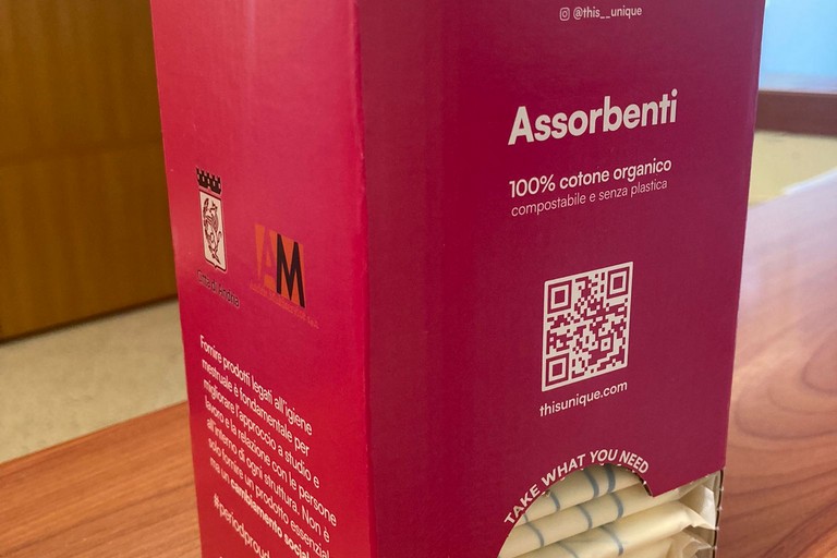 scatola di assorbenti