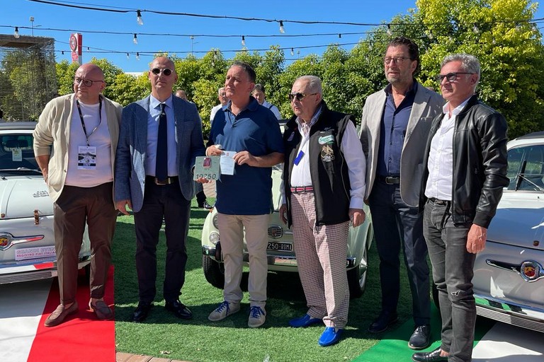 Raduno di auto d'epoca del Club Storie e Motori Federiciani