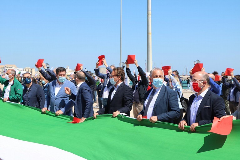 Anche da Andria alla manifestazione del centrodestra unito in piazza a Bari