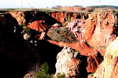 Cave di bauxite di Spinazzola, aumentano i rifiuti: la segnalazione di 3Place