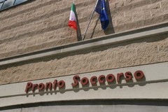 Cade dal letto del pronto soccorso di Andria: muore 95enne