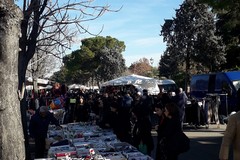 Mercato settimanale aperto per lunedì 1° Maggio