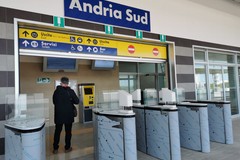 «Un'ora e mezza al buio alla stazione di Andria sud per tornare a Barletta»: la protesta di un turista rientrato dalla Francia