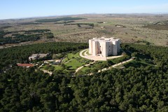 A Castel del Monte si rivive la Pasqua del Signore