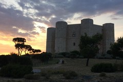Nuovi orari e fermata per il bus navetta da e per Castel del Monte