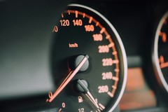 Mercato auto, boom dell'usato ma il nuovo resta incerto