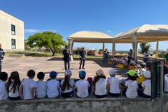 La Polizia di Stato incontra i più piccoli: un giorno di educazione stradale e curiosità presso l’I.C. “Cotugno” di Andria