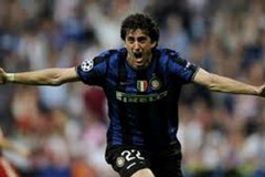 All'ex attaccante dell'Inter Diego Milito il Premio Mediterraneo 2017