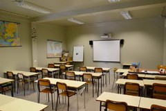 Propaganda elettorale nelle scuole: scoppia la polemica alla vigilia del voto europeo