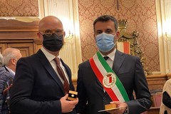 Emanuele Fabio Fortunato: il liutaio andriese con San Nicola e Castel del Monte nel cuore