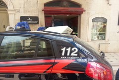 Furto in una gioielleria di via Regina Margherita: sul posto Carabinieri e Polizia