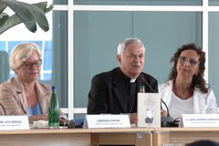 Presentato il libro di Mimma Gattulli "Le parole di Don Tonino- per una politica dei volti"
