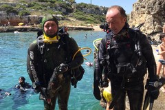 Il Centro Subacqueo di Andria ripulisce il fondale marino di Cala Incina