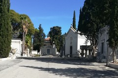 2 novembre, al cimitero fiori da parte della Sindaca