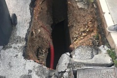 Rottura tubazione dell'acqua: cedimento in via Porta Nuova