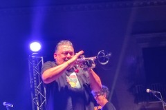 Roy Paci con Aretuska chiudono la festa patronale nel Caliente tour